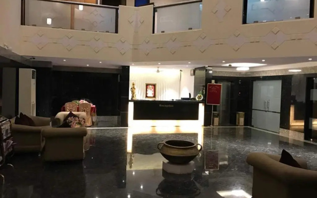 Hotel Surya Executive