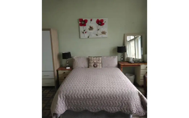 The New Beehive Inn