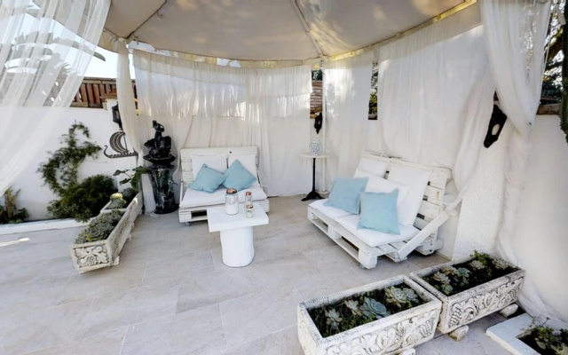 Great Villa Near Beach