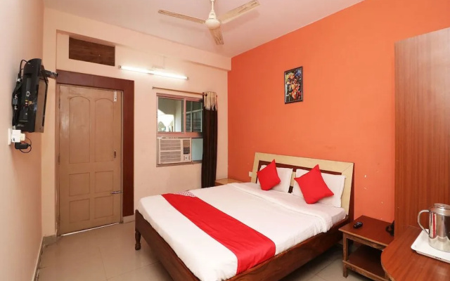 OYO 3012 Hotel Nayak Plaza