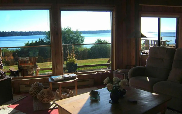 The Beach House Bed & Breakfast