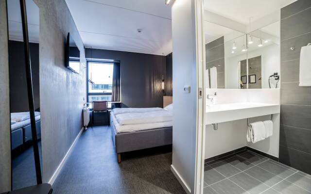 Отель Zleep Hotel Aarhus Skejby Дания, Орхус - отзывы, цены и фото номеров - забронировать отель Zleep Hotel Aarhus Skejby онлайн комната для гостей
