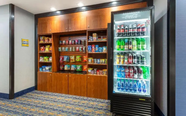 La Quinta Inn & Suites Columbus West - Hilliard