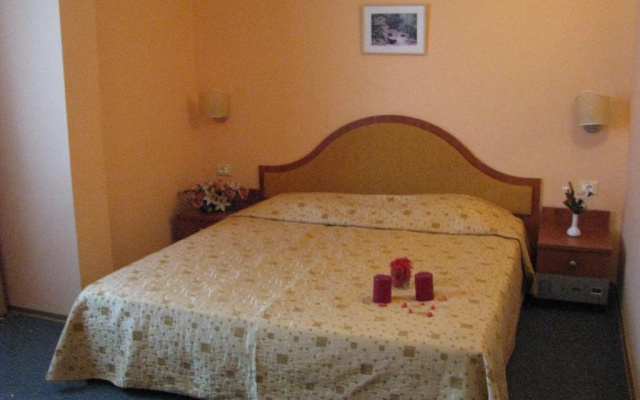 Hotel Terra Europe Brontes