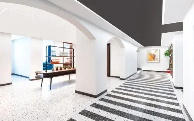 Jingyue Elegant Hotel