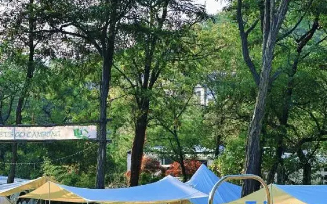 Yuhai Xiaozhu Scenic Apartment (Qingdao No.1 Bathing Beach)