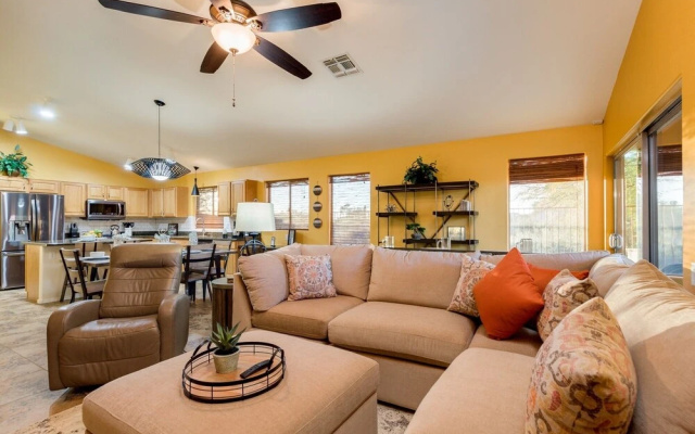 Desert Trail Lane 3 Bedroom Home