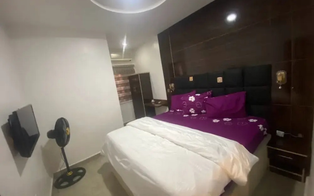 De Emeritus Courtyard Hotel