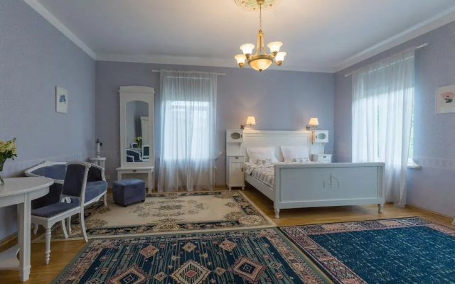 Roze Boutique Apartments