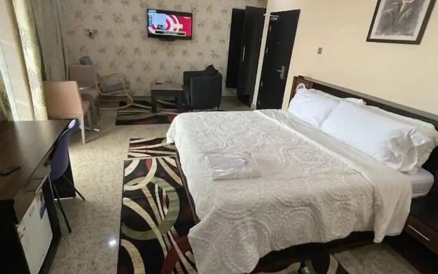 Prodis Hotel and Suites