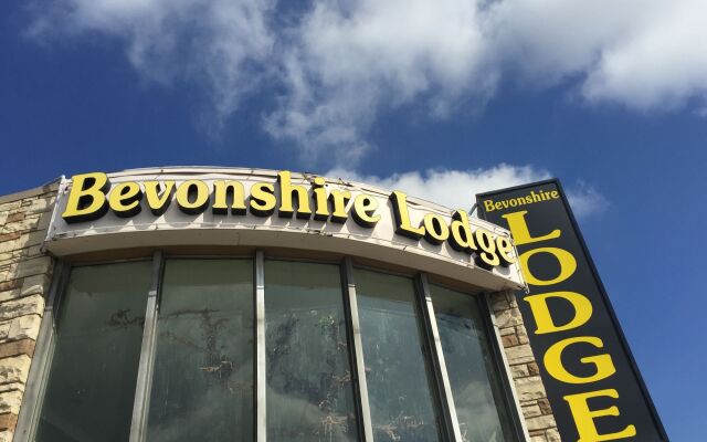 Отель Bevonshire Lodge Motel США, Лос-Анджелес - 1 отзыв об отеле, цены и фото номеров - забронировать отель Bevonshire Lodge Motel онлайн вид на фасад