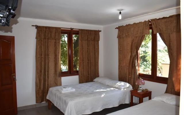 Benitez Hosteria