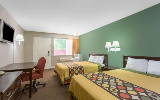 Super 8 by Wyndham Durham/University Area NC