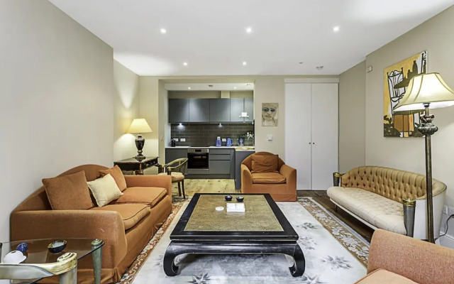 Beautiful Abode in Kensington Olympia