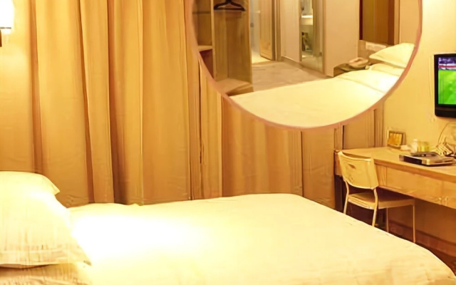 Wuyue Qianmen Hotel