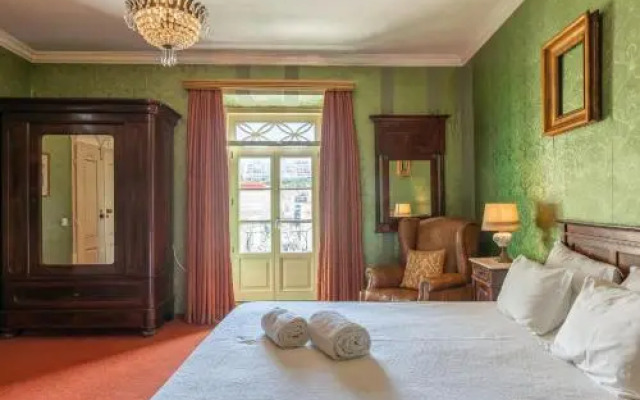 Casa Dos Arcos Boutique Hostel & Suites