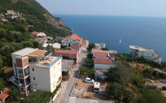 Montenegrina Apartment