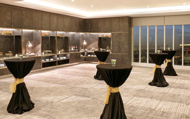 Novotel Jakarta Cikini Hotel
