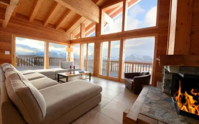Chalet Egg