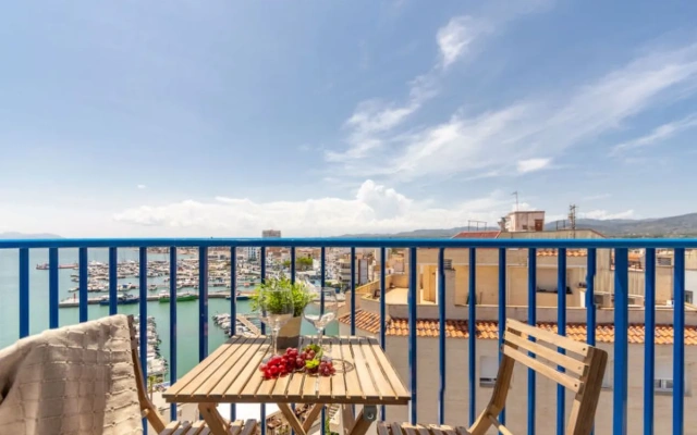 Apartment Lluis L'Ampolla