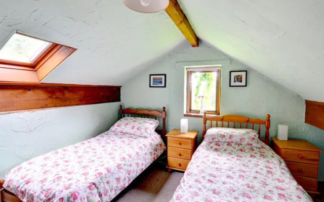 Holiday Home Maes-yr-Helmau