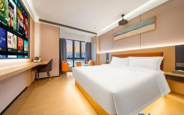 Platinum Hotel (Eight kilometer Light Rail Station Branch)