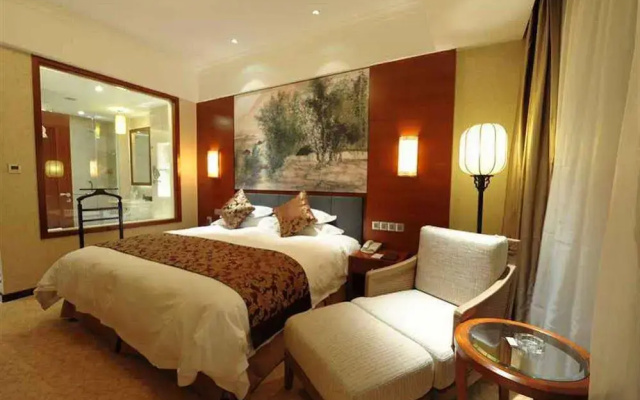 Gucun Park Hotel