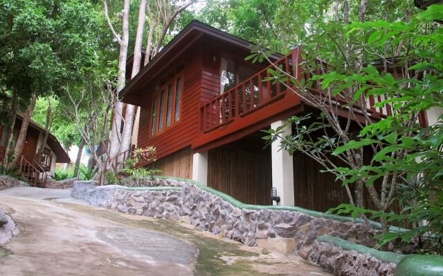 Отель Dusit Buncha Resort вид на фасад