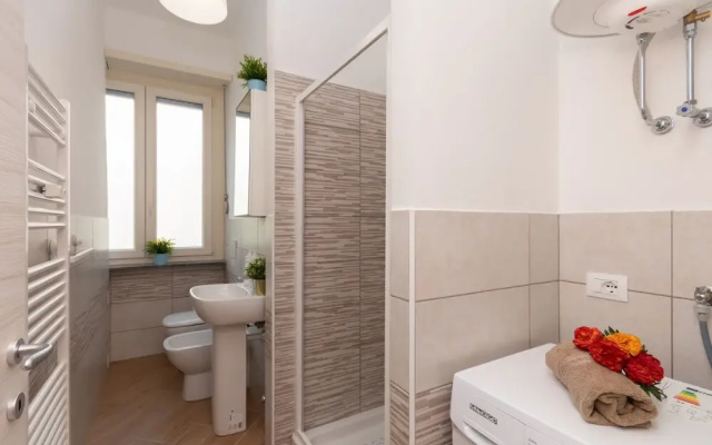 Cialdini Apartment near City Center