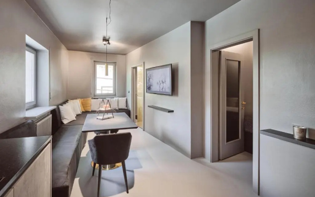 Stufels 7 Design Apartment with Brixen Card