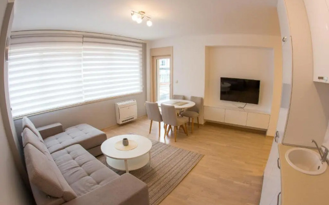 Central Budva apartment A10