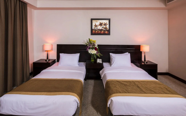 Monroe Hotel & Suites
