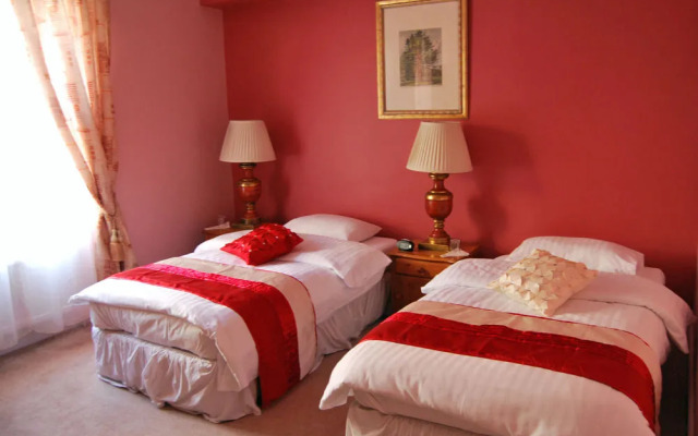 The Stroud Hotel