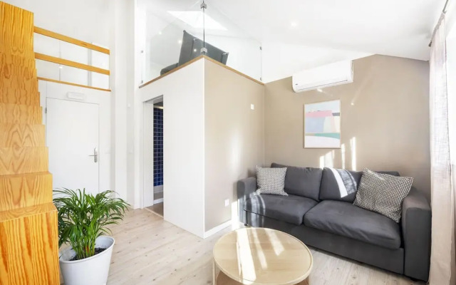 Lisbon Oriente Suites by Olala Homes