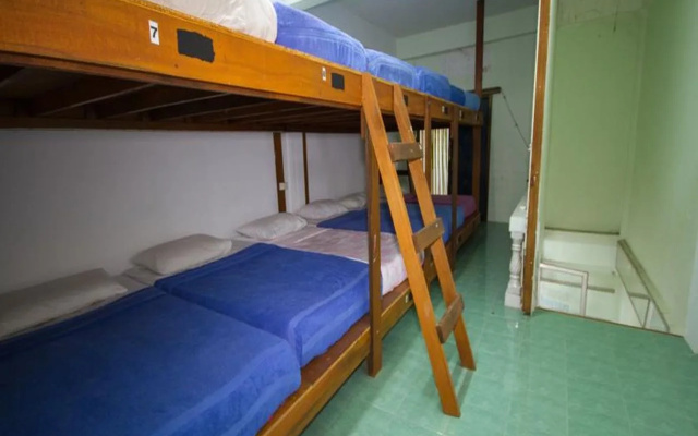 Haad Rin Station Hostel - Adults Only