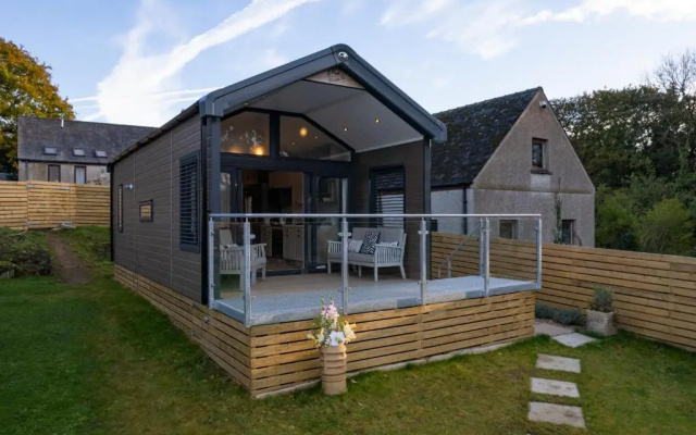 The Escape Luxury Pod Close To Beach