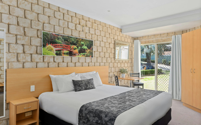 Great Divide Motor Inn
