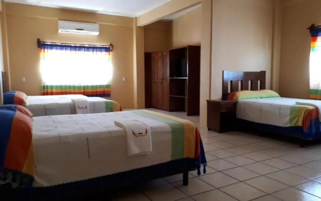 Hotel Alebrijes