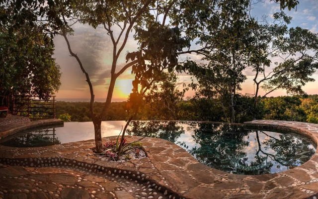 Utopia Rote Lodge