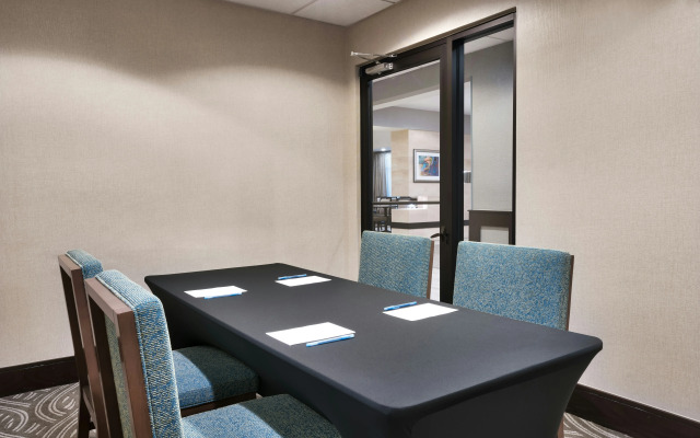 Hampton Inn & Suites Ft. Worth-Burleson