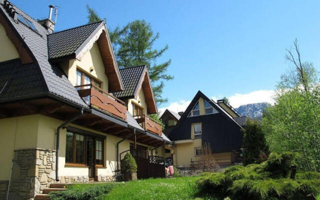 Отель Sunshine Chalet Польша, Закопане - отзывы, цены и фото номеров - забронировать отель Sunshine Chalet онлайн вид на фасад