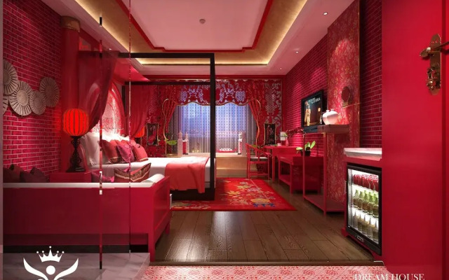 Dreamhouse Theme Hotel