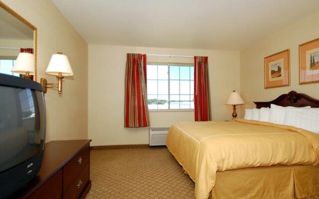 Comfort Suites At Royal Ridge In Omro United States Of America