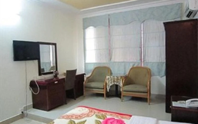 Mai Hotel