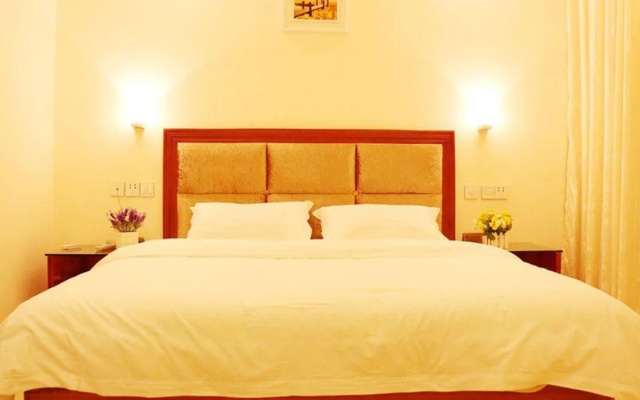 Huajun Hotel