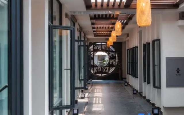 Cloud Four Seasons Homestay (Yangzhou Slender West Lake Daming Temple)