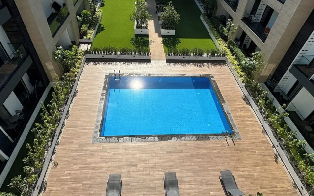 Embassy Gardens premier home