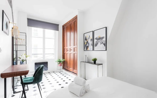République - Le Marais Apartment