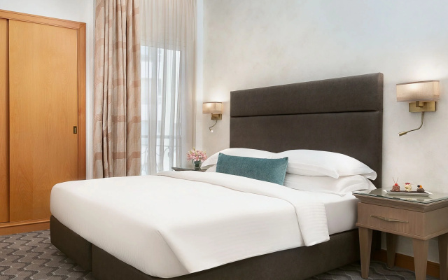 Gefinor Rotana Hotel