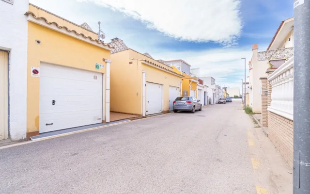 House in Empuriabrava Near Aiguamolls Reserve